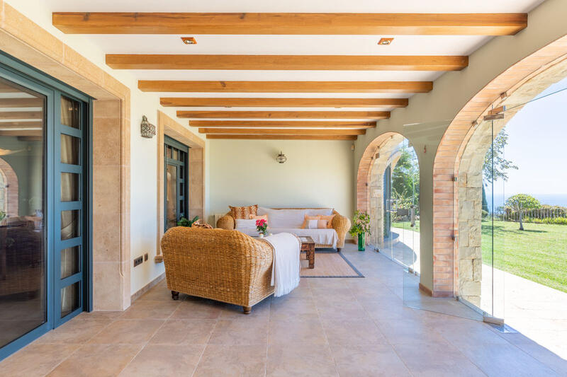 5 Schlafzimmer Landhaus zu verkaufen