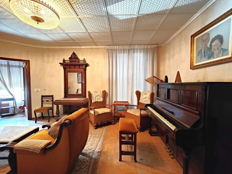 5 slaapkamer Appartement Te koop 5 slaapkamer Appartement Te koop