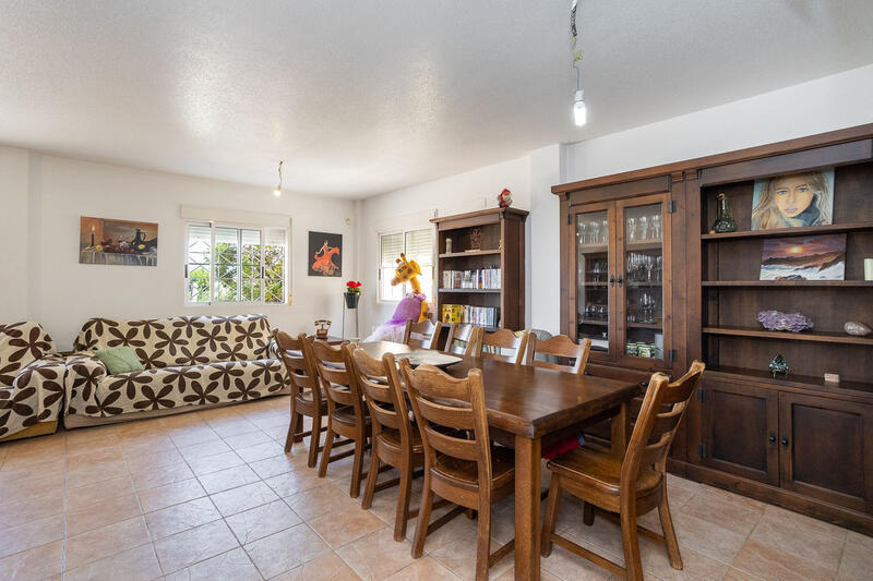 6 Cuarto Villa en venta