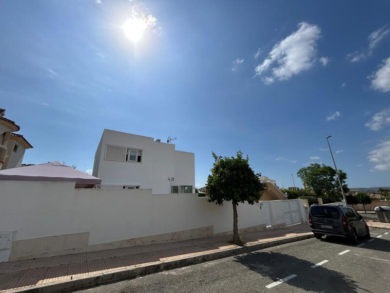 5 soveværelse Villa til salg 5 soveværelse Villa til salg