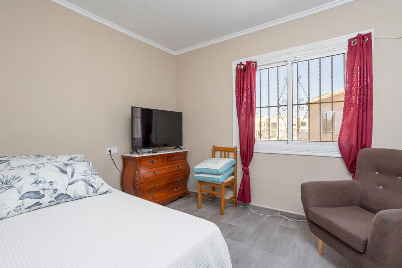 2 bedroom Townhouse for sale