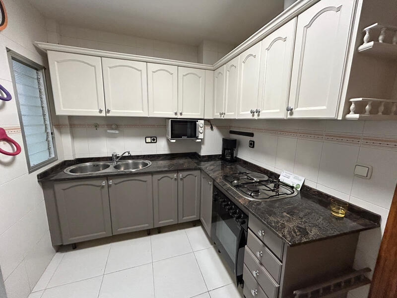 3 bedroom Apartment for sale