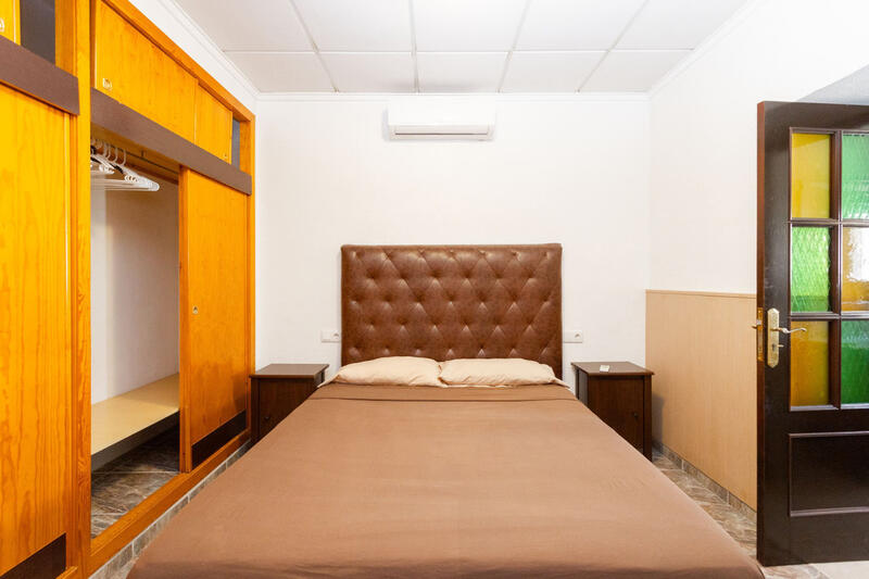 4 slaapkamer Gezinswoning Te koop