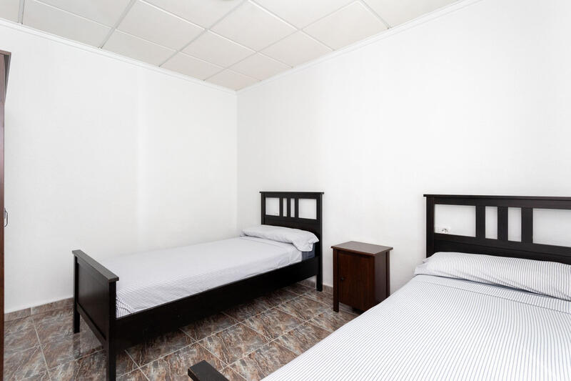 4 slaapkamer Gezinswoning Te koop