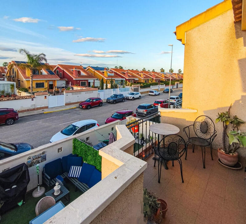 2 soveværelse Byhus til salg