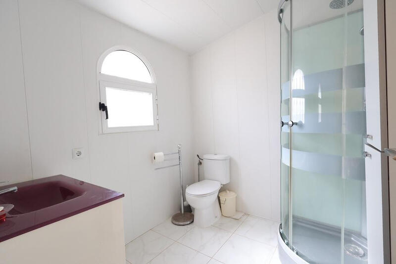 4 спальная комната вилла продается