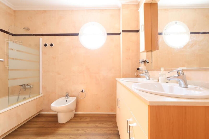 2 slaapkamer Appartement Te koop