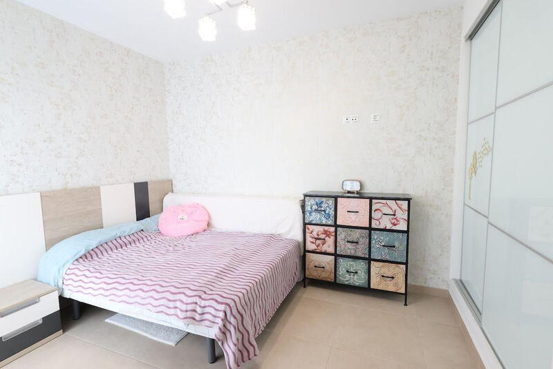 3 Schlafzimmer Stadthaus zu verkaufen