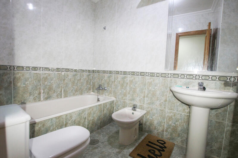 3 bedroom Apartment for sale