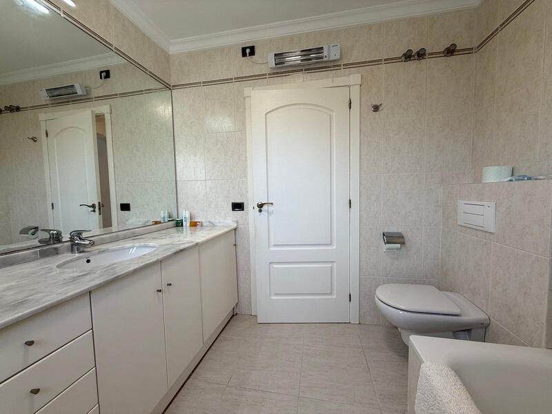 2 slaapkamer Appartement Te koop