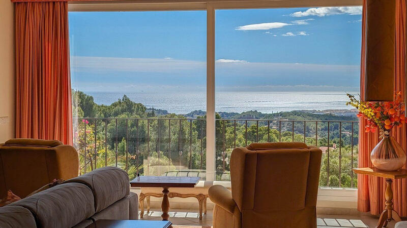 5 bedroom Villa for sale