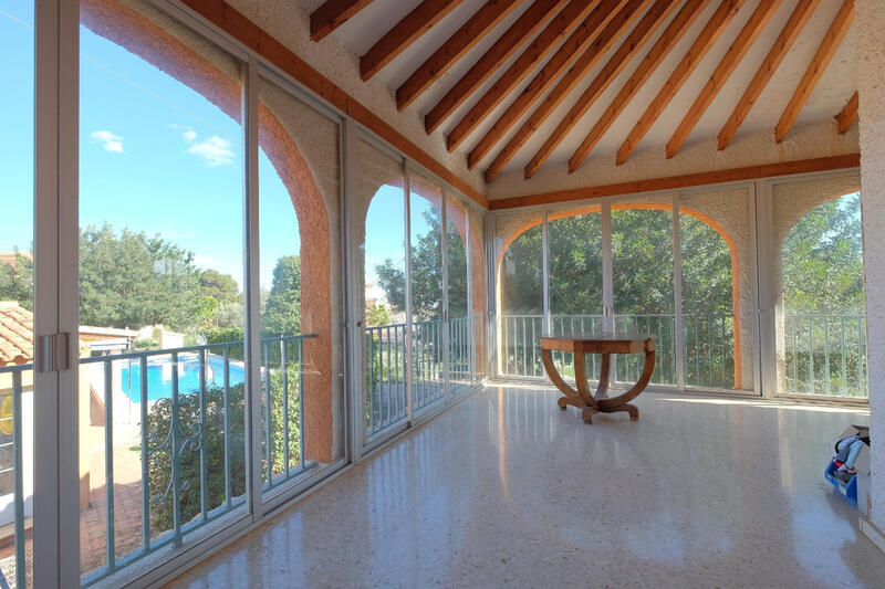 9 sovrum Villa till salu