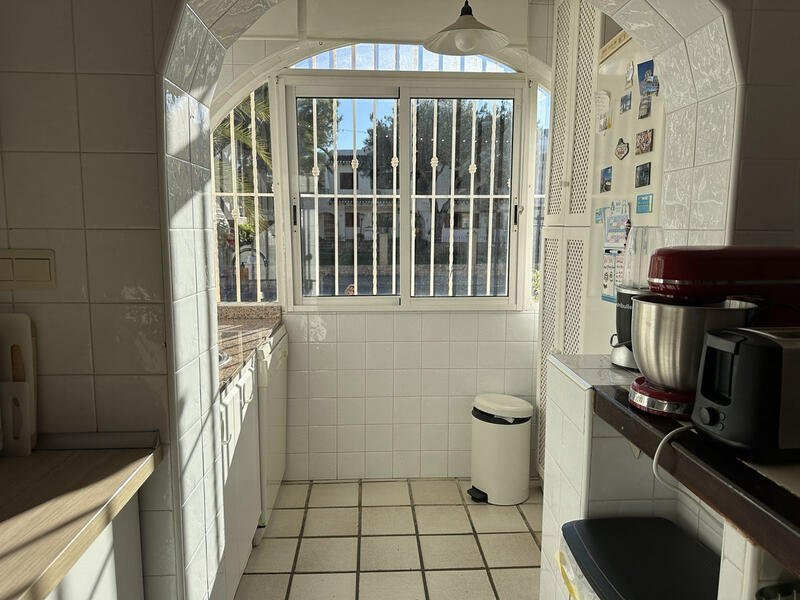 4 slaapkamer Gezinswoning Te koop