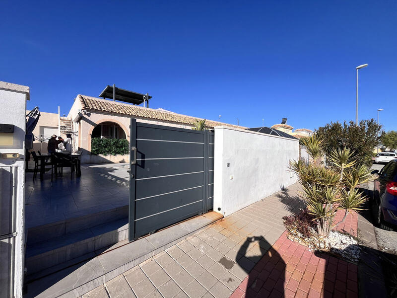 3 Cuarto Villa en venta