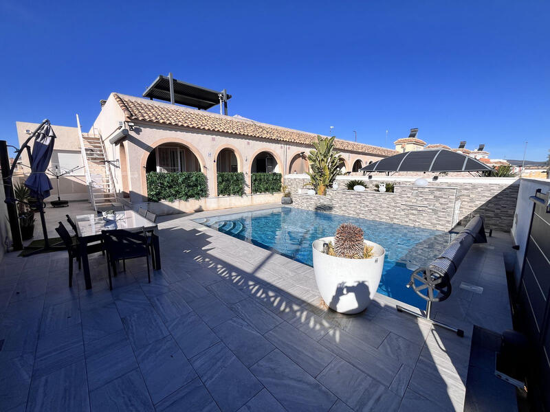 3 Cuarto Villa en venta