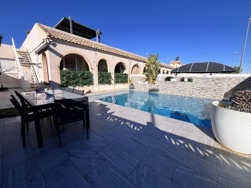 3 Cuarto Villa en venta