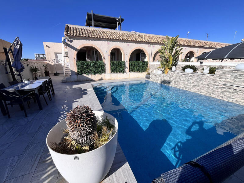 3 Cuarto Villa en venta