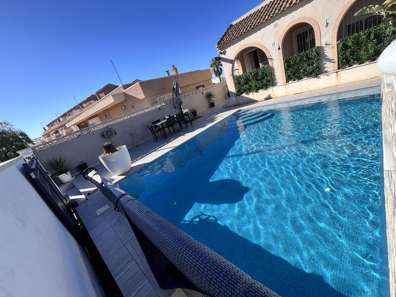 3 Cuarto Villa en venta