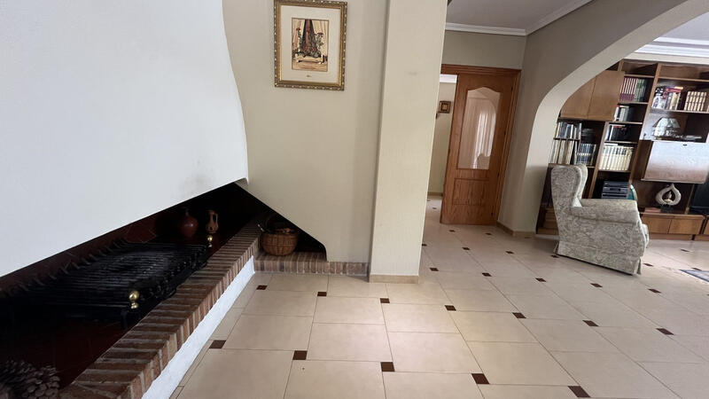 4 Schlafzimmer Villa zu verkaufen