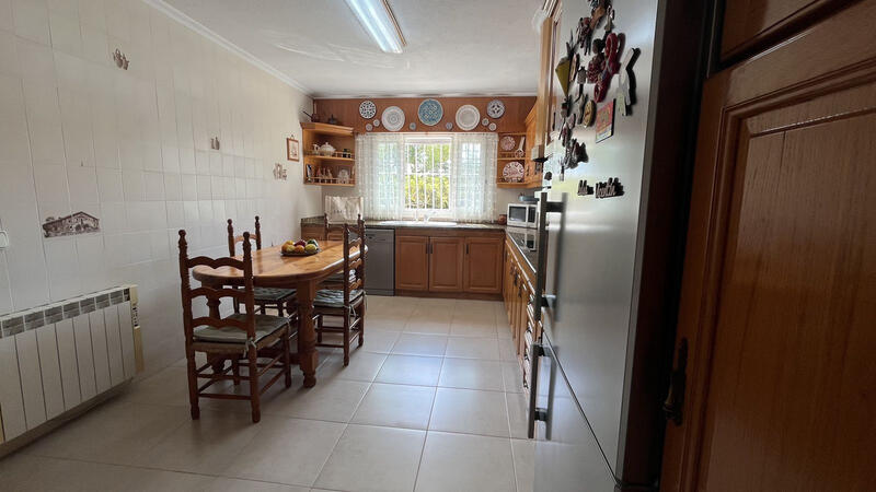 4 Schlafzimmer Villa zu verkaufen