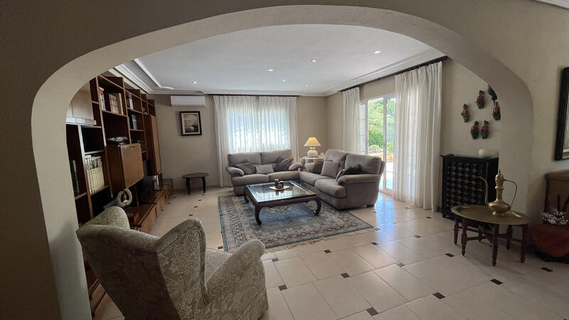 4 Schlafzimmer Villa zu verkaufen