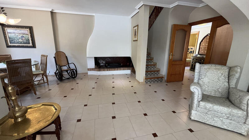 4 Schlafzimmer Villa zu verkaufen