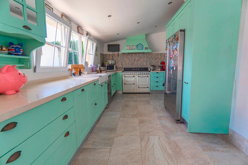 6 soveværelse Villa til salg 6 soveværelse Villa til salg