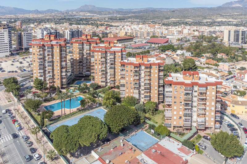 3 bedroom Apartment for sale