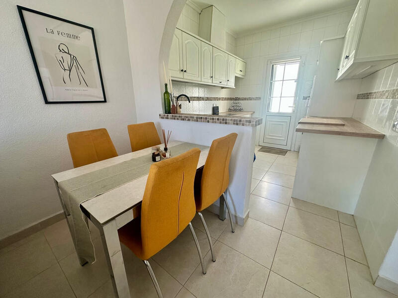 2 soveværelse Byhus til salg