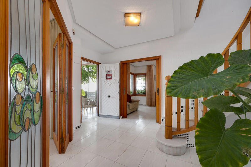 4 chambre Villa à vendre 4 chambre Villa à vendre