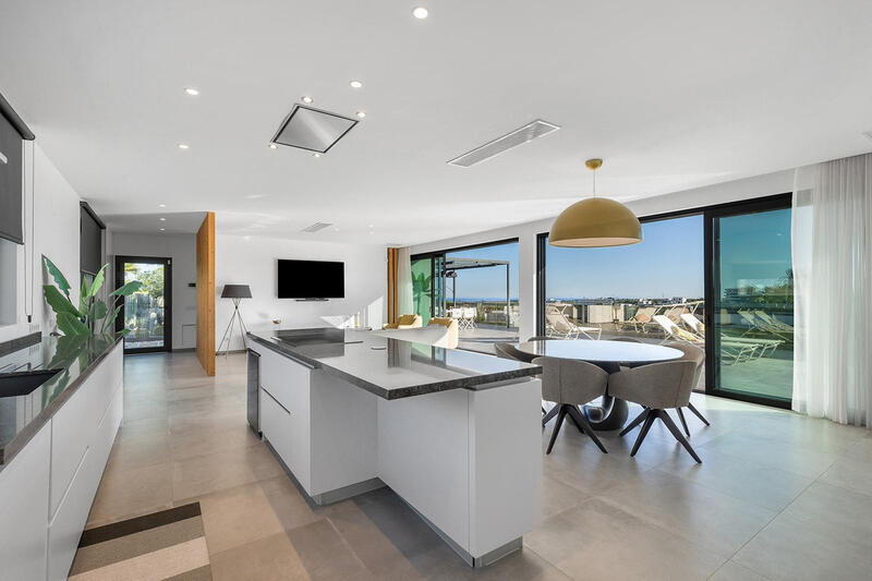 4 Cuarto Villa en venta