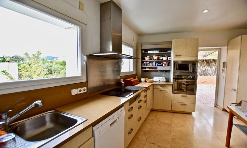 6 chambre Villa à vendre 6 chambre Villa à vendre