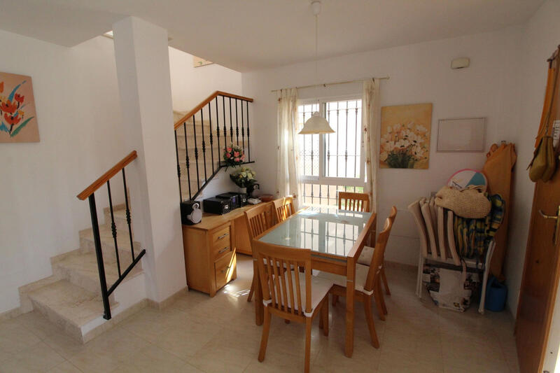 3 Cuarto Villa en venta
