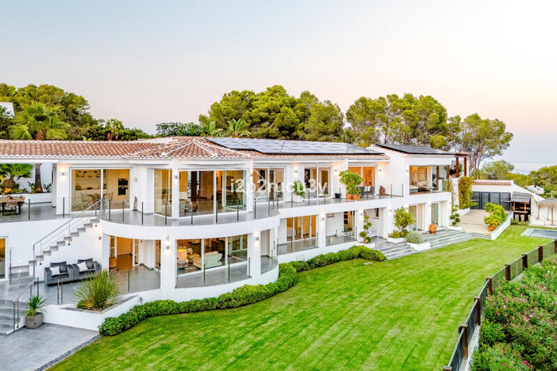 5 bedroom Villa for sale