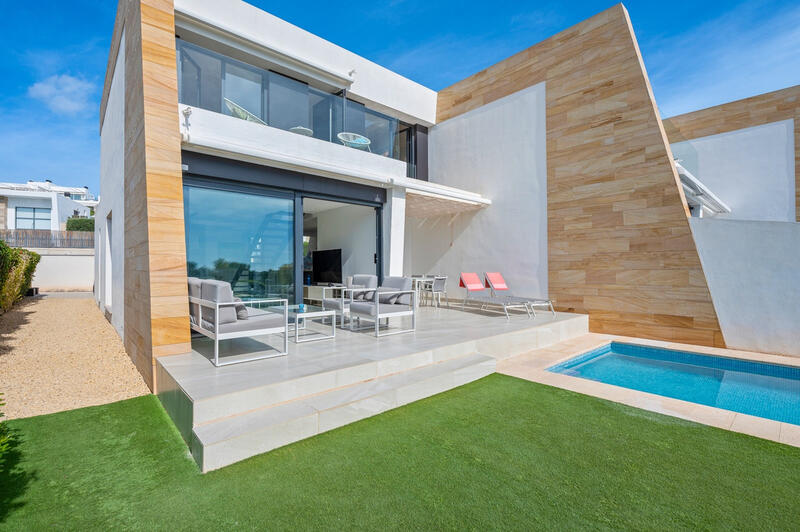 Villa à vendre dans Los Dolses, Alicante Villa à vendre dans Los Dolses, Alicante