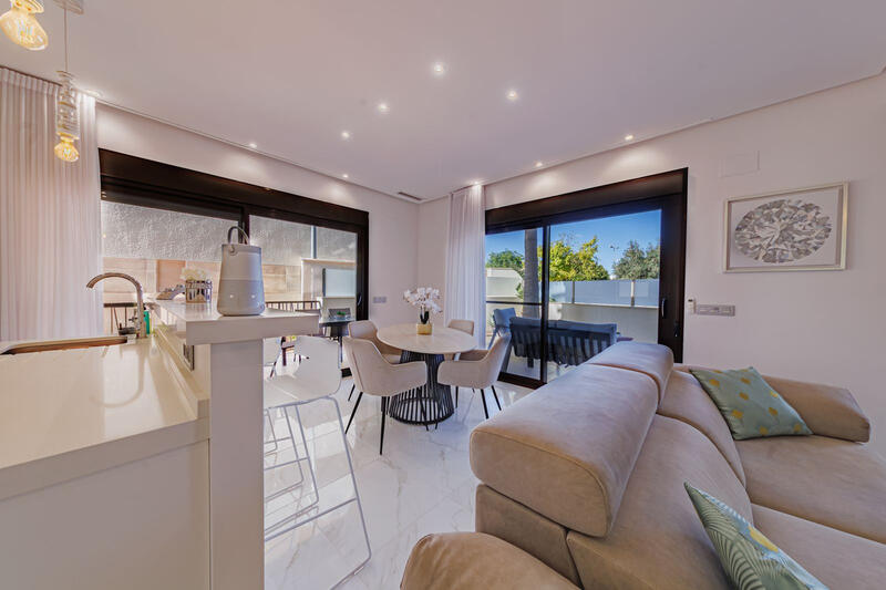 3 bedroom Townhouse for sale 3 bedroom Townhouse for sale