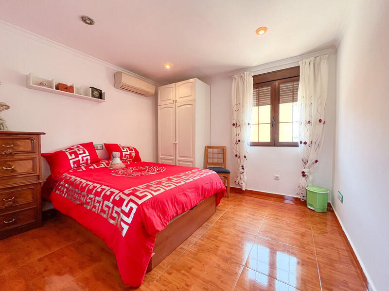 6 chambre Villa à vendre