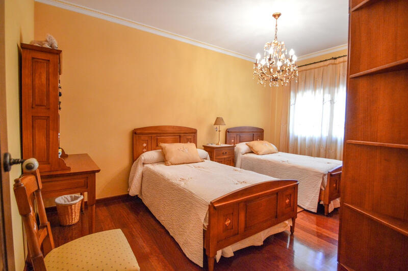 5 slaapkamer Villa Te koop