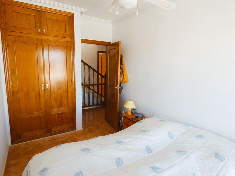 2 soveværelse Byhus til salg