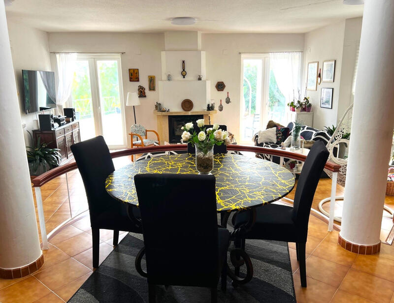 4 Schlafzimmer Villa zu verkaufen