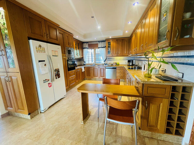 6 chambre Villa à vendre