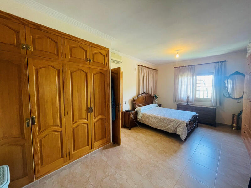 6 chambre Villa à vendre