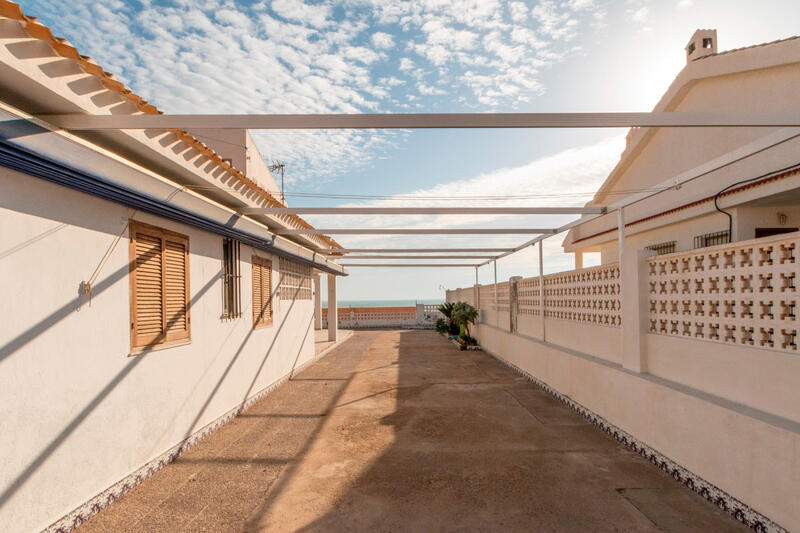 5 bedroom Villa for sale