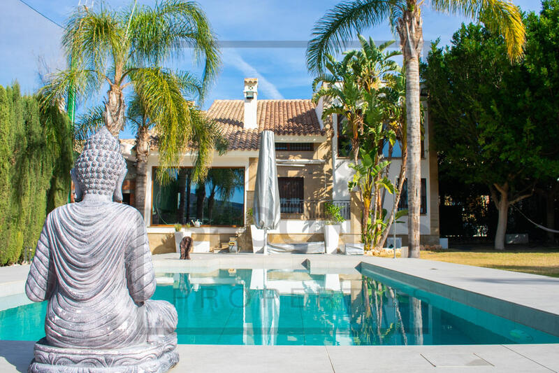 Villa for sale in Algorfa, Alicante