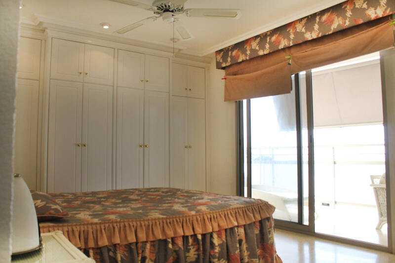 4 bedroom Apartment for sale