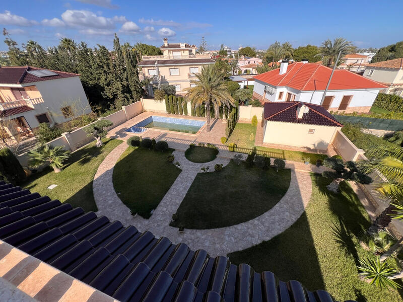 11 soveværelse Villa til salg