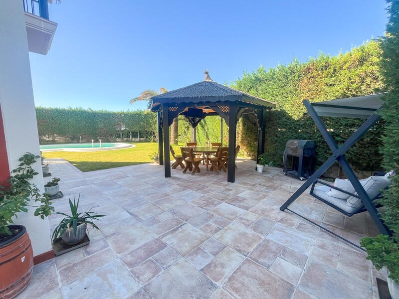 4 bedroom Villa for sale