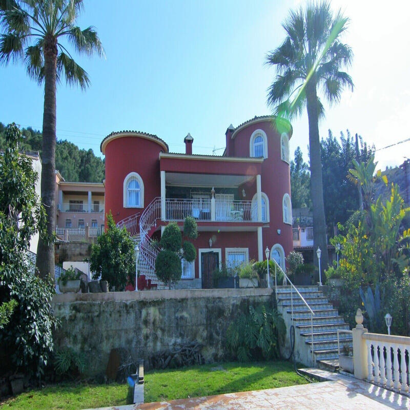 Villa Te koop in Pedreguer, Alicante