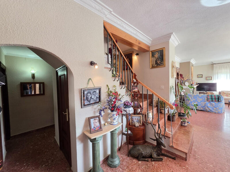 6 Cuarto Villa en venta