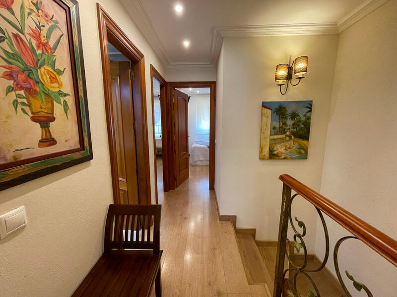 4 Cuarto Adosado en venta